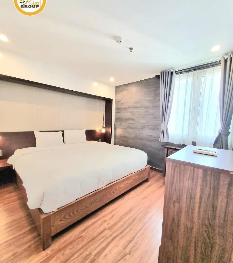 Tokyo Boutique Front Beach Hotel Danang