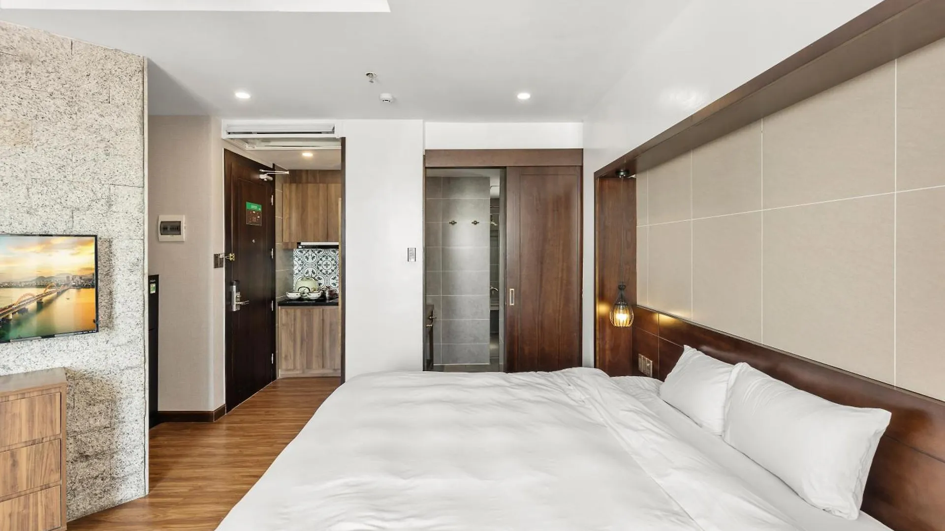 Tokyo Boutique Front Beach Hotel Danang Vietnam